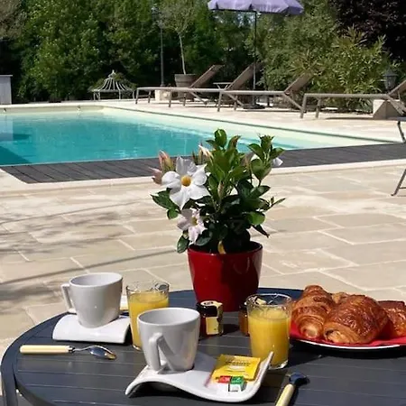 Private Heated Pool With River View Ferienhaus *